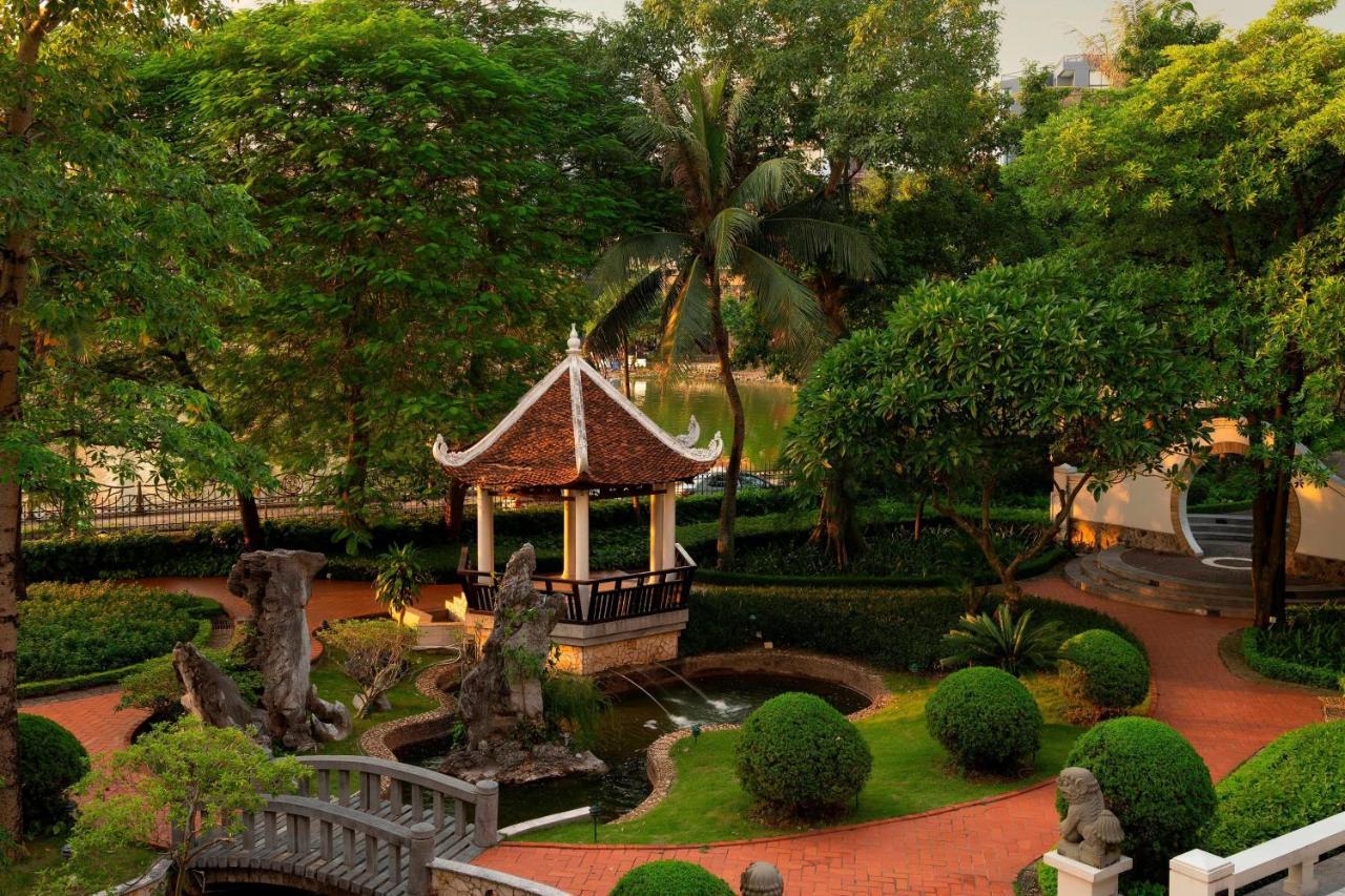 Sheraton Hanoi Hotel Exterior photo